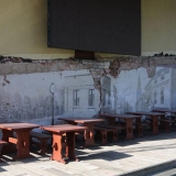 BARAS „Pilies uostas” savo iniciatyva papuošė pastato Priešpilio g. 6 sieną dailininko Aurimo Eidukaičio kūriniu. „Vakarų ekspreso“ archyvo nuotr.