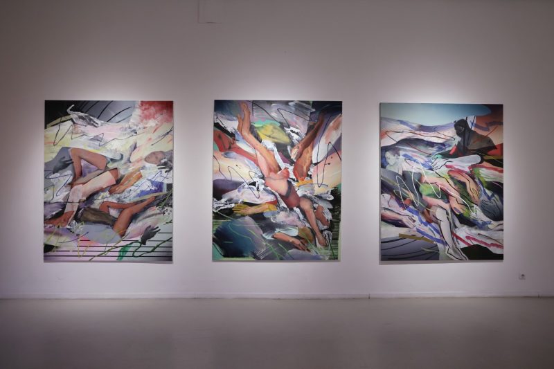 Andrius Zakarauskas. Neliesk manęs / Don’t touch me. Sprogstantis potėpis / Splashy stroke. Vėjas pasikeis / The wind is gonna change. Drobė, aliejus, 200x160 cm, 2022 m. Egidijaus Jankausko nuotr.